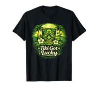 Tiki Got Lucky Shamrock Tiki Vibes en una Isla Tropical de Hawái Camiseta