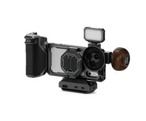 TILTA Khronos iPhone 17 Pro Case Ultimate Kit, jaula para teléfono compatible con iPhone 17 Pro con mango Focus PD, sistema de refrigeración y mango circular de madera - Gris espacial TK-IP17-PB-SG