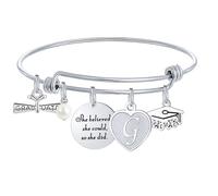 TINGN Regalos de graduación para mujeres 2026, regalos de escuela secundaria, pulsera de graduación inspiradora para niñas, clase de 2026, regalo para niñas e hijas, One Size, Acero inoxidable, Sin