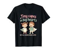 Tiny Capes in Big Hearts - Gráfico de superhéroe caprichoso Camiseta