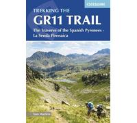 Tom Martens Trekking the GR11 Trail (Tapa blanda)