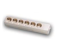 Tomas de superficie con toma de corriente y doble salida, en blister, ideales para instalaciones eléctricas en hogares y oficinas.