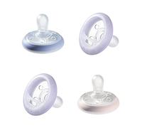 Tommee Tippee Chupete anatómico nocturno, pack de 4 chupetes de 6-18 meses con forma anatómica y tecnología que brilla en la oscuridad
