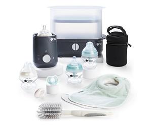 Tommee Tippee Closer to Nature - Juego de alimentación completo, esterilizador de vapor eléctrico con bolsa de biberón aislada, biberones para recién nacidos y calentador de biberones Easiwarm, color negro