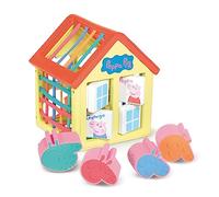 Toomies Tomy E73528 Peppa Pig - Casa de Actividades con Ventanas giratorias, Bandas elásticas, clasificación de Formas Peppa Pig, Juguete de 18 Meses, Alfombra de Despertar y Mesa de Actividad