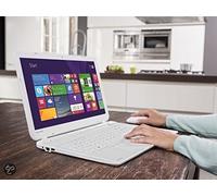 Toshiba Satellite L50D-B-18F AMD A8/8GB/1TB/15.6/W8/BLANCO