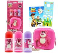 Toy Story - Juego de bálsamo labial con 3 tubos de bálsamo labial Lotso Bear con sabores afrutados, bolsa de transporte, tatuajes y más | Kit de bálsamo labial Toy Story Lotso para niños y niñas