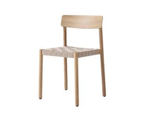 &Tradition Silla Betty TK1 Roble. asiento de lino natural trenzado