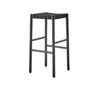 &Tradition Taburete bar Betty TK8 Black. asiento de banda de lino trenzada negro