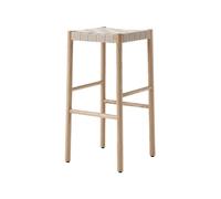 &Tradition Taburete bar Betty TK8 Oak. asiento de banda de lino trenzada