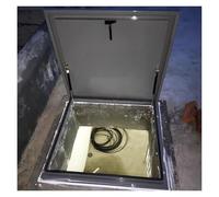 Tragaluz de techo de acero galvanizado, cubierta de tragaluz de salida de sótano, puerta de techo de acceso de emergencia, cubierta de tragaluz de acceso al techo para salida del ático (70 x 85 cm)