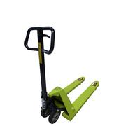 Transpaleta EVO Pramac, ruedas de maniobra de caucho macizo con núcleo de aluminio