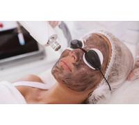 Tratamiento facial Hollywood Peel con principio activo y mascarilla regeneradora para 1 persona