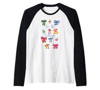 Trendy Apparel Christmas Tis The Season of Colorful Bows Camiseta Manga Raglan