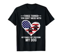 Tres cosas que no te metes con mi familia, Libertad mis perros Camiseta