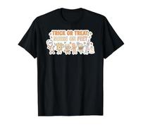 Trick or Treat Nurse on Feet Halloween RN Personal médico Camiseta gráfica económica