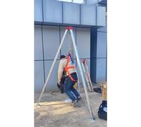 Trípode de rescate portátil para espacios reducidos con dispositivo de seguridad de autobloqueo, sistema de emergencia para tuberías de pozo, capacidad de carga de 1800 libras