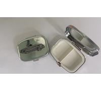 Triumph TR7 Convertible ref273 Emblema efecto peltre en viaje de metal rectangular plateado pastillero