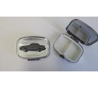 Triumph TR7 FHC ref272 Emblema de efecto peltre en viaje de metal rectangular plateado pastillero