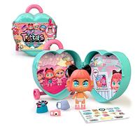 Trotties - Trolley Mini Sophie, pequeño maletín con 1 muñeca, ropita y Accesorios, 2 escenarios de Fondo y Pegatinas, Guarda y Llevar a Todas Partes, 4 Modelos, +3 años, Famosa (TFT05100)