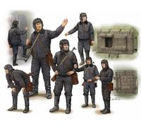 (TRU00434) - Trumpeter 1:35 - Soviet Soldier - Scud B Crew