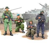 Trumpeter 00437 - Figuras Russian Special Teclas Force