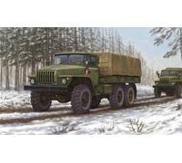 Trumpeter 01012-1 :3 5 Rusos URAL-4320 Camión - Nuevo