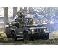 Trumpeter 05519-1 :3 5 Jgsdf Tipo 73 Light Camión ( Recon) - Nuevo