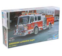 Trumpeter 1/25 2002 American Lafrance Eagle Fire Pumper Truck (Importación USA)