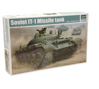 Trumpeter 1/35 Soviet IT1 Missile Tank Model Kit (Importación USA)