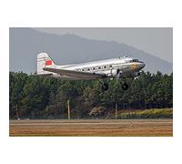 Trumpeter 05813 - 1:48 DC-3 - Nuevo