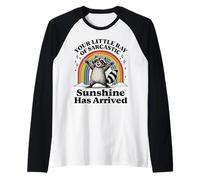 Tu pequeño rayo de sol sarcástico ha llegado mapache Camiseta Manga Raglan