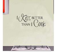 TUOQIANNAN Adhesivo de pared extraíble con texto en inglés "I kiss better than I cook Kitchen", vinilo negro, 96 x 44 cm