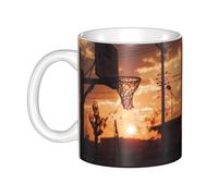UDFKGLP Taza de cerámica con diseño de marco de baloncesto bajo el atardecer, para capuchino, latte, cereales, yogur, leche, bebidas calientes o frías, horno de microondas