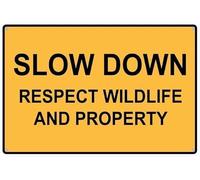 UFRUDR Letrero de metal de advertencia con texto en inglés "Slow Down Respect Wildlife and Property", decoración de pared vintage para el hogar, granja, bar, cafetería, club, decoración de 12 x 16