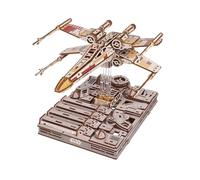 UGEARS Star Wars™ Luke Skywalker’s X-Wing Starfighter™ Puzzle 3D - Maqueta de Madera para Adultos - Regalo Star Wars para Hombres - Puzzle de Madera 3D de 455 Piezas
