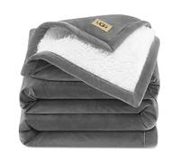 UGG Manta Bliss Sherpa, acogedora Manta Reversible, decoración Moderna del hogar, Manta cómoda y Decorativa para Cama o sofá, 50 x 70 Pulgadas, leña