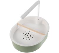 UKCOCO Baño Automático para Pájaros con Bomba Ajustable, Ducha Doble para Loros y Periquitos, Cuenco de Plástico Azul Gris Verdoso con Tubo Transparente de 20 Cm, Soporte de Pino