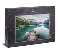 Ulmer Puzzleschmiede - Puzzle Noruega silenciosa: Puzzle de 1000 Piezas - Las tranquilas Aguas del Lago Lovatnet, Cerca del fiordo de Geiranger, en Noruega