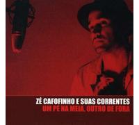 Um Pe Na Meia Outro De Fora