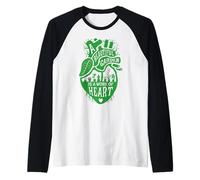 Un Hermoso jardín es una Obra de corazón anatómico Amante de Las Plantas Camiseta Manga Raglan