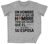 ¡Un Hombre Hace Lo Que Un Hombre Tiene Grey Kids Unisex T-Shirt tee