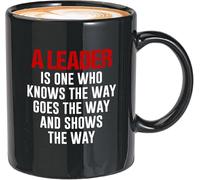 Un líder es aquel que conoce el camino. Tazas de café de liderazgo, taza de café novedosa, taza de té de cerámica con impresión de doble cara para mamá, papá, amigo, esposa, esposo, regalo de 11 oz.