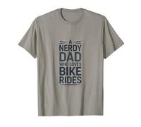 Un Padre Nerd Que ama los Paseos en Bicicleta Camiseta