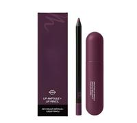 Un sérum labial de color intenso combinado con un delineador a juego, este set de cuidado labial de doble efecto proporciona hidratación, una textura suave y un color duradero.