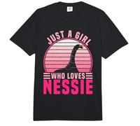 Una Chica Que ama a Nessie - Monstruo del Lago Ness Comfort Colors Adult Heavyweight T-Shirt