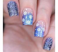 Uñas artificiales cuadradas cortas y brillantes de color azul elegantes adecuadas para añadir encanto festivo a tu look con temática navideña