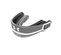 Under Armour Gameday Pro - Protector bucal para fútbol, lacrosse, baloncesto, hockey, boxeo, etc. Incluye correa desmontable para casco, para jóvenes y adultos, color negro