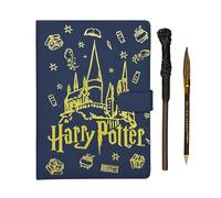 Undercover - Juego de cuaderno A5 de Harry Potter - Cierre magnético, 80 hojas de papel FSC, lápiz mágico y lápiz con diseño de escoba - Elegante juego de escritura para notas y creatividad