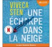 Une écharpe dans la neige